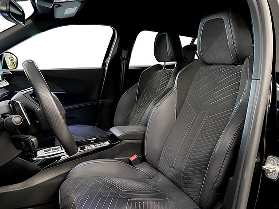 Peugeot 2008 5 of 19