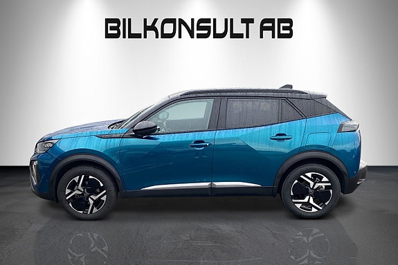 Peugeot 2008 2 of 8