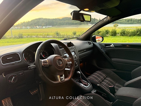 Volkswagen Golf VI 15 of 26