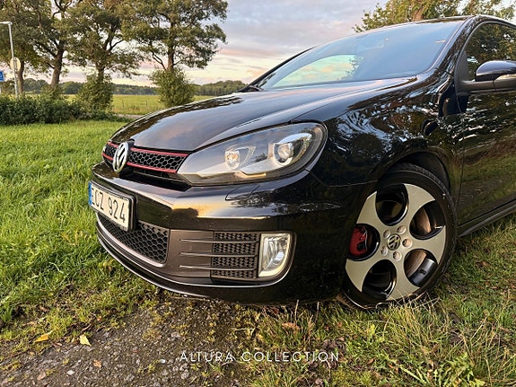 Volkswagen Golf VI 2 of 26