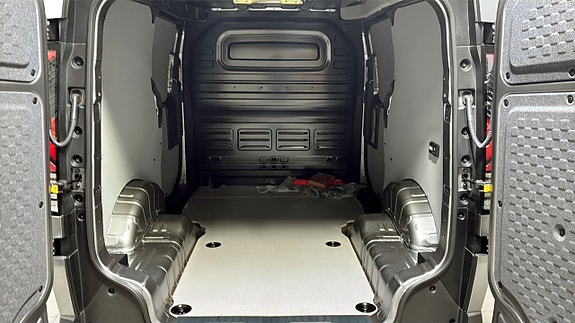 Kia PV5 10 of 10