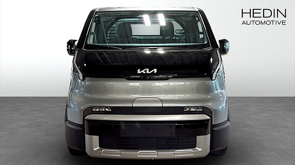 Kia PV5 8 of 10