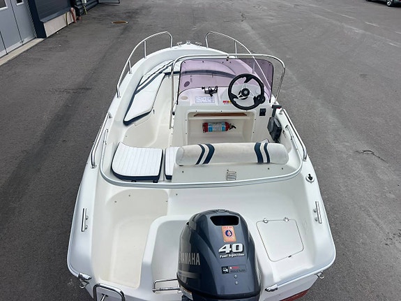 Galeon 475 Yamaha f40 5 of 10
