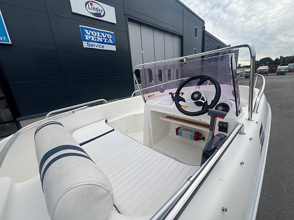 Galeon 475 Yamaha f40 8 of 10