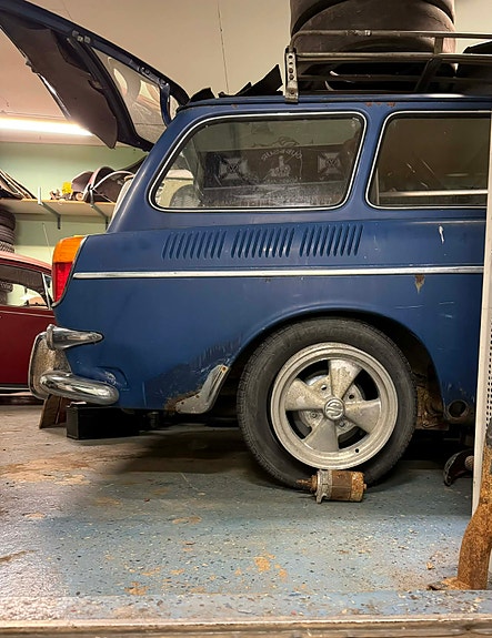 Volkswagen Variant 4 of 24