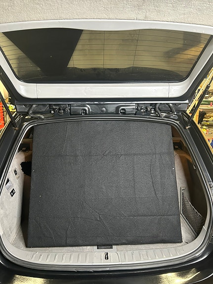 BMW 320i 11 of 11