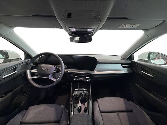 Audi Q3 8 of 13