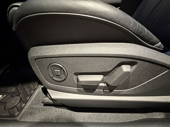 Audi e-tron Sportback 14 of 16