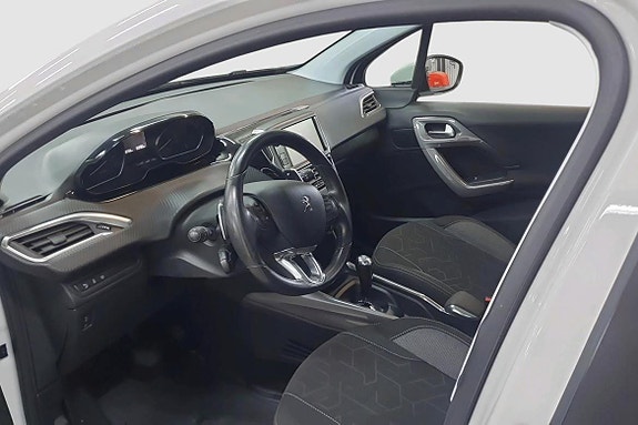 Peugeot 2008 7 of 11