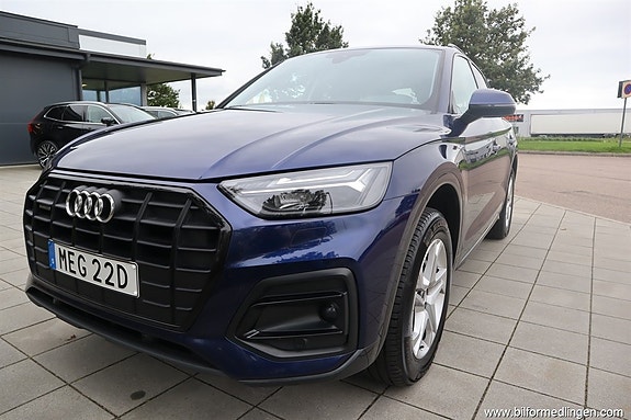 Audi Q5 2 of 19