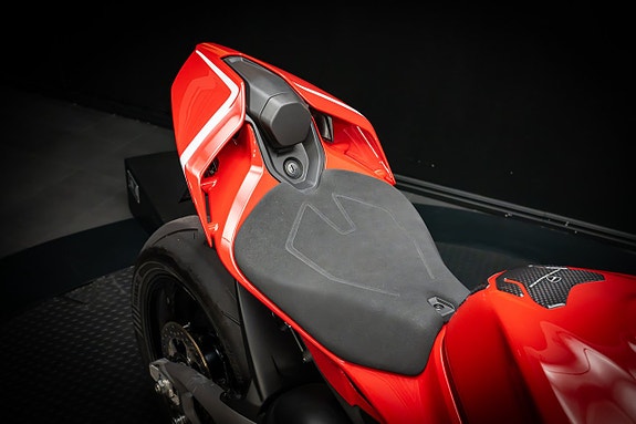 Ducati Panigale V4 S DQS 10 of 21