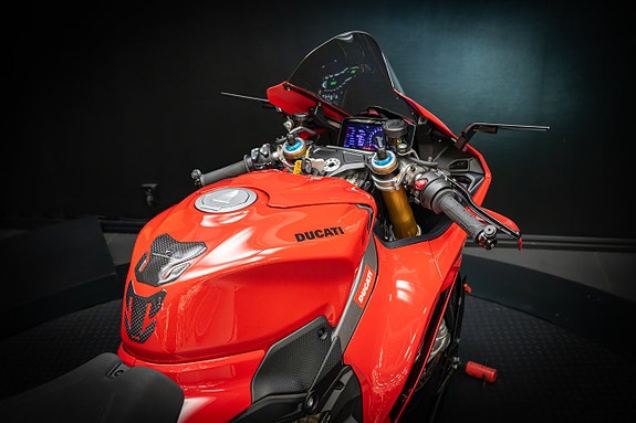 Ducati Panigale V4 S DQS 11 of 21