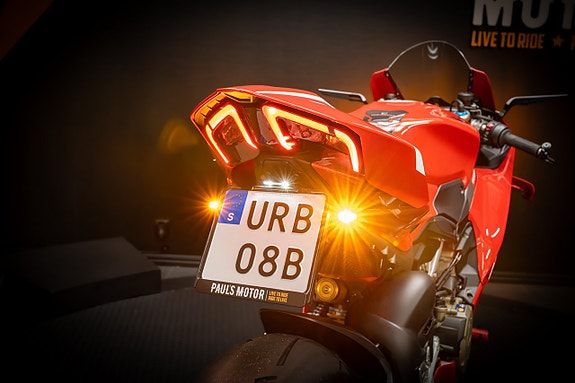 Ducati Panigale V4 S DQS 12 of 21