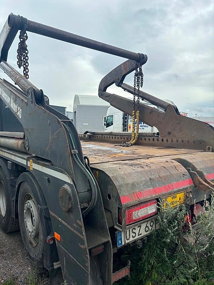 Volvo FMX 4 of 7