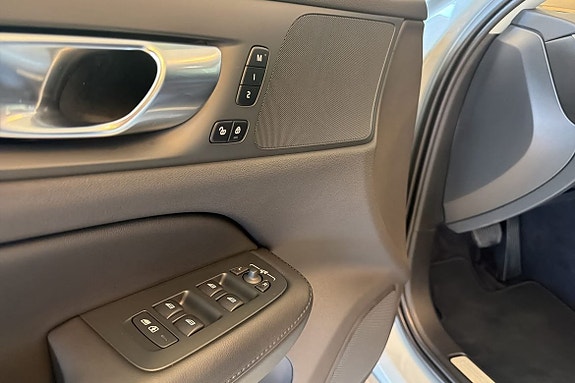 Volvo V60 17 of 25