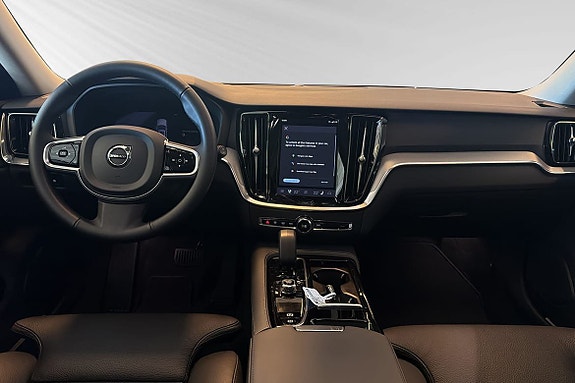 Volvo V60 9 of 25