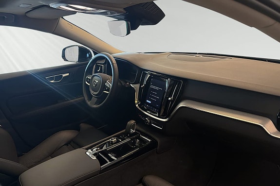 Volvo V60 10 of 25