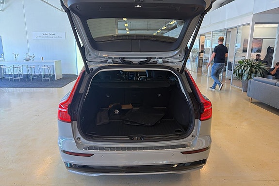 Volvo V60 15 of 25