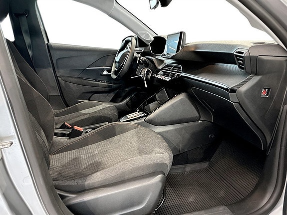 Peugeot 208 11 of 15