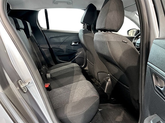 Peugeot 208 12 of 15
