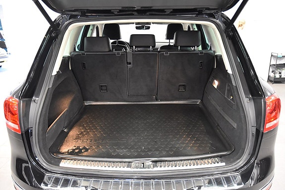 VOLKSWAGEN TOUAREG 3.0 V6 TDI 204ch R-LINE 4MOTION BVA Volant chauffant Sièges cuir Caméra de recul Attelage