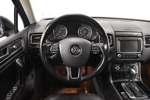 VOLKSWAGEN TOUAREG 3.0 V6 TDI 204ch R-LINE 4MOTION BVA Volant chauffant Sièges cuir Caméra de recul Attelage