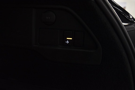 VOLKSWAGEN TOUAREG 3.0 V6 TDI 204ch R-LINE 4MOTION BVA Volant chauffant Sièges cuir Caméra de recul Attelage