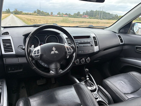 Mitsubishi Outlander 6 of 12