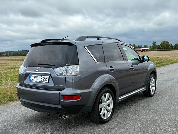 Mitsubishi Outlander 3 of 12