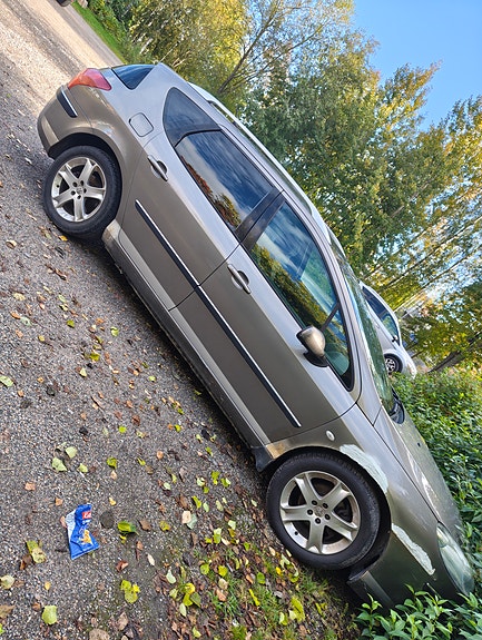 Peugeot 407 2 of 4