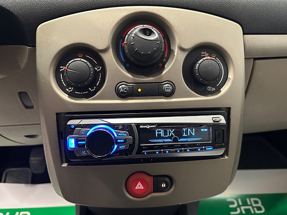 Renault Clio 15 of 20