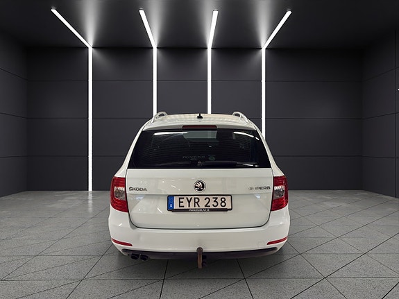 Skoda Superb 4 of 30