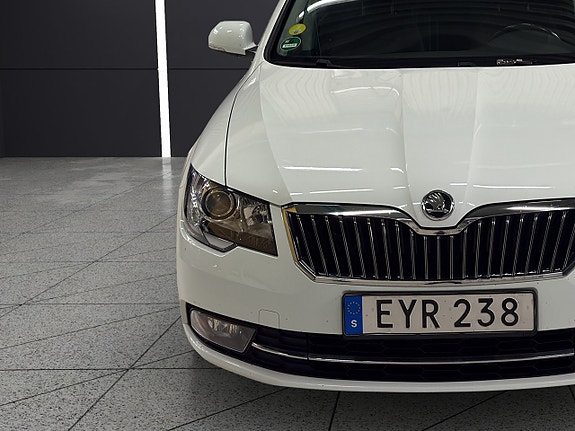 Skoda Superb 10 of 30