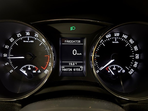 Skoda Superb 22 of 30