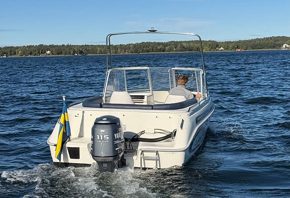 Crescent Dorado V23 Yamaha F115hk 4takt / Endast 35timmar 3 of 10