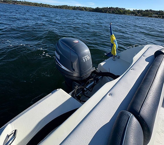 Crescent Dorado V23 Yamaha F115hk 4takt / Endast 35timmar 8 of 10
