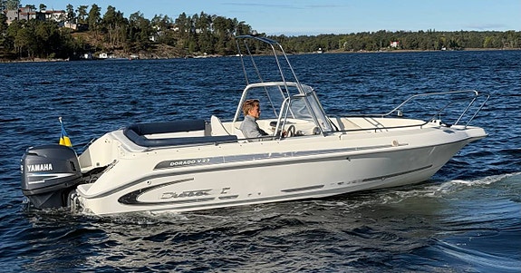 Crescent Dorado V23 Yamaha F115hk 4takt / Endast 35timmar 6 of 10