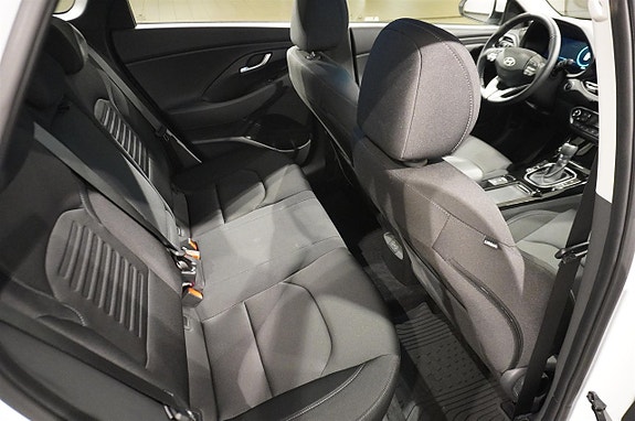 Hyundai i30 8 of 14