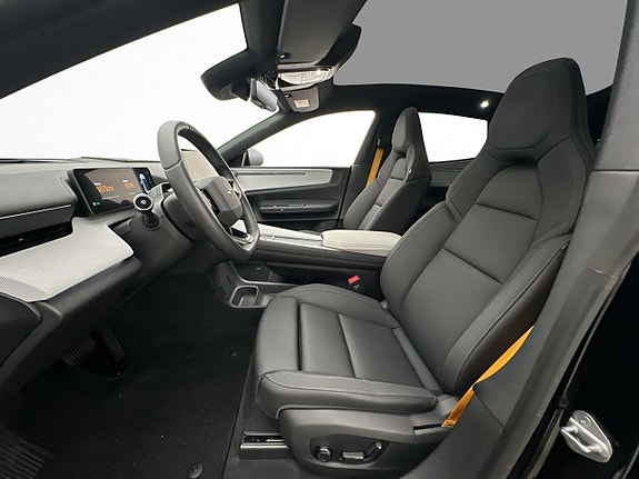 Polestar 4 10 of 30