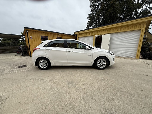 Hyundai i30 4 of 13