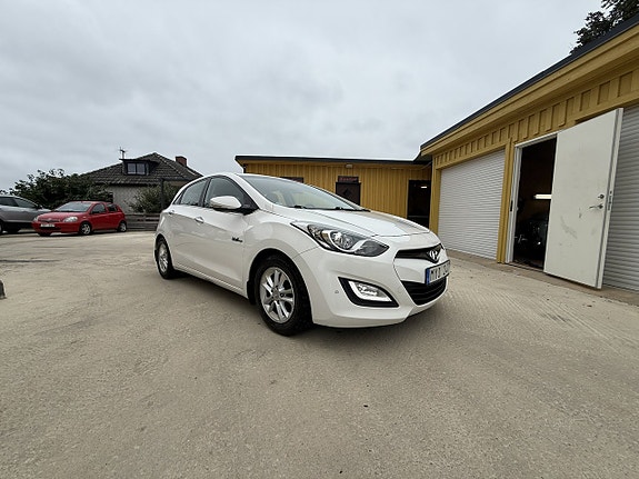 Hyundai i30 3 of 13
