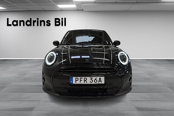 MINI Cooper 2 of 17
