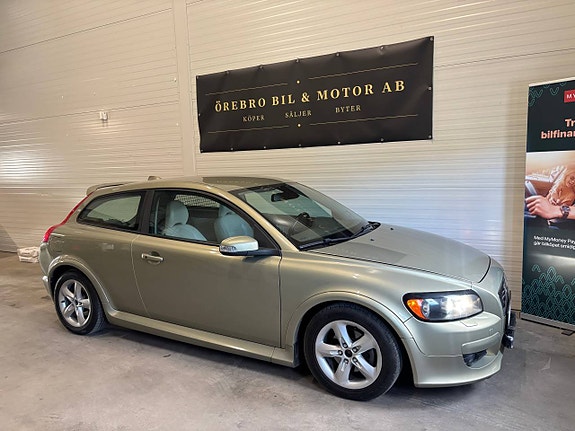 Volvo C30 2 of 7