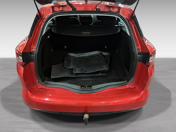 Renault Megane 10 of 10