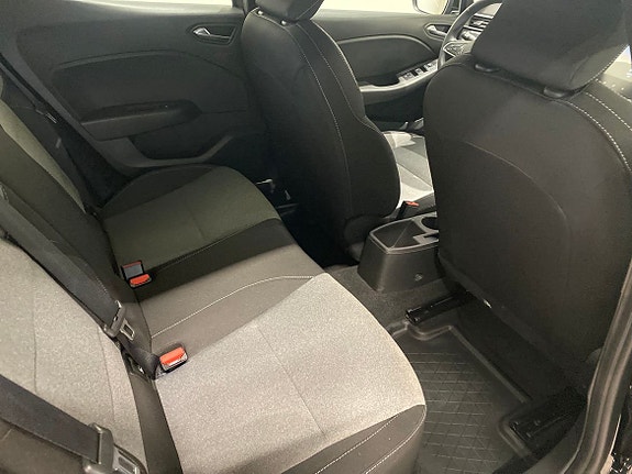 Renault Clio 12 of 18