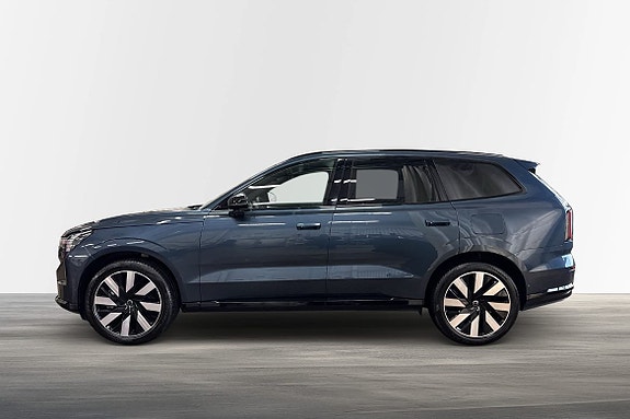 Volvo EX90 3 of 25
