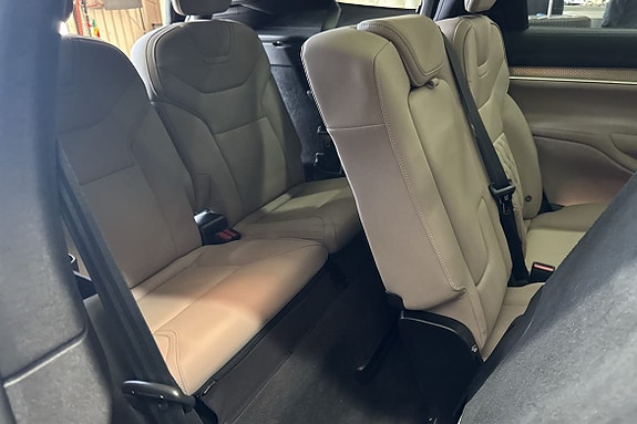 Volvo EX90 24 of 25