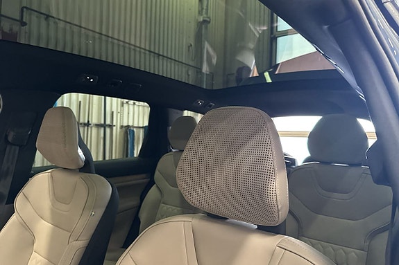 Volvo EX90 19 of 25