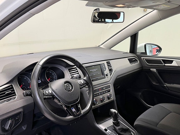 Volkswagen Golf Sportsvan 8 of 12