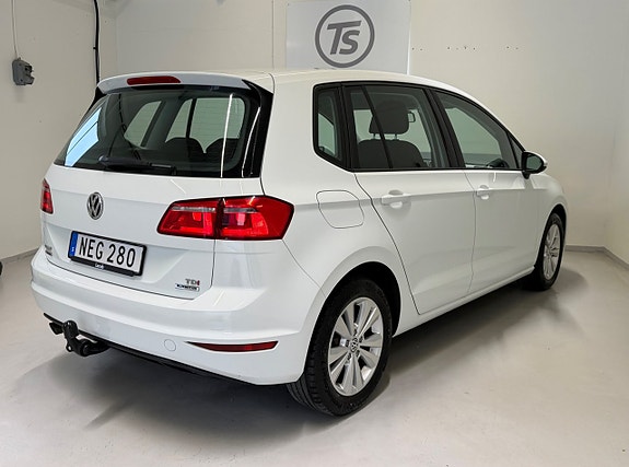 Volkswagen Golf Sportsvan 4 of 12
